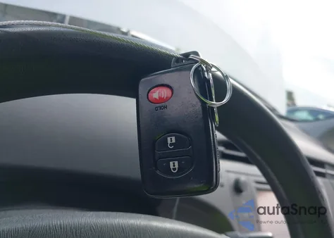 2014 Toyota Prius Two z USA, uszkodzony, nr VIN JTDKN3DU3E0369550